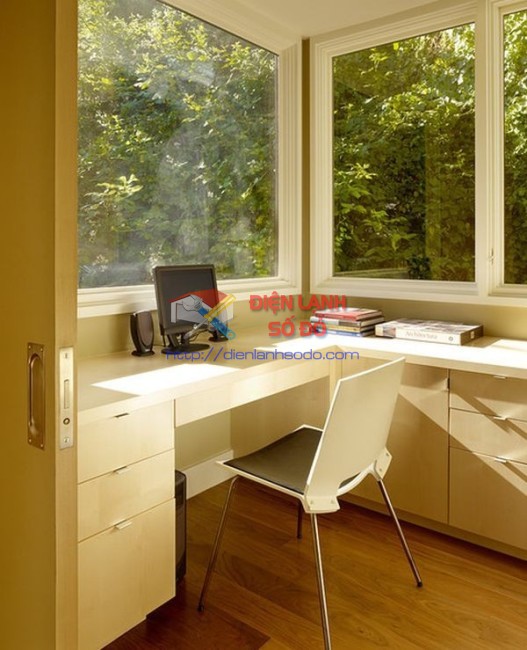 phong-lam-viec-co-cua-so