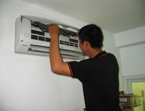 Điều hòa rò rỉ nước: Nguyên nhân và cách xử lý