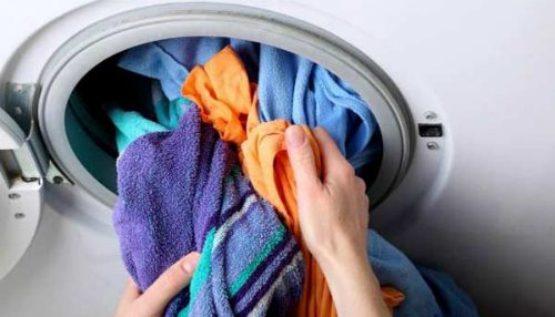 Những thói quen xấu bạn cần từ bỏ khi dùng máy giặt