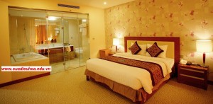 phong-dieu-hoa-co-nen-lap-quat-thong-gio