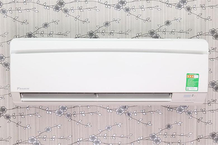 So sánh điều hòa Panasonic CU/CS-KC9QKH-8 và điều hòa Daikin FTNE25MV1V9 9000btu